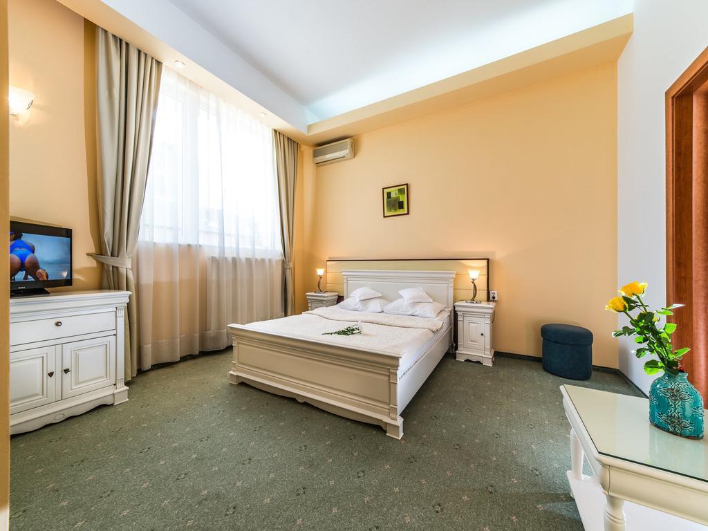 Hotel Opal Клуж-Напока Екстериор снимка