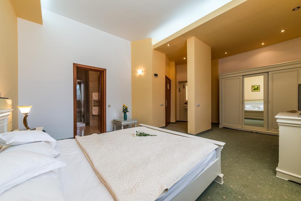 Hotel Opal Клуж-Напока Екстериор снимка